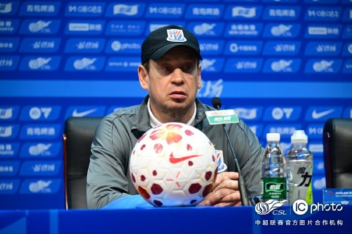 斯卢茨基揽责:球员失误全归我 特谢拉大腿后侧拉伤待评估