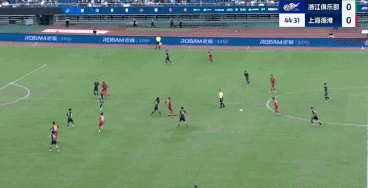 海港2-2浙江：穆斯卡特换人迟疑+引援错位，2-0优势遭读秒绝平