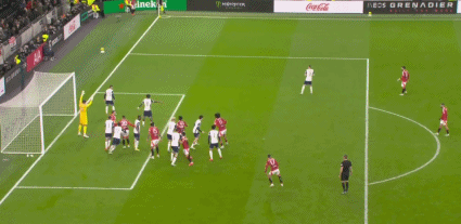 英联杯-热刺4-3曼联晋级四强 孙兴慜角球直接得分 英联杯-热刺4-3曼联晋级四强 孙兴慜角球直接得分